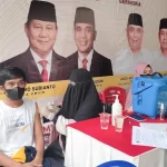 HUT ke-14, Gerindra Sultra Gelar Donor Darah, Vaksinasi, dan “Revolusi Putih” HUT ke-14, Gerindra Sultra Gelar Donor Darah, Vaksinasi, dan "Revolusi Putih"
