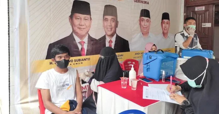 HUT ke-14, Gerindra Sultra Gelar Donor Darah, Vaksinasi, dan "Revolusi Putih"
