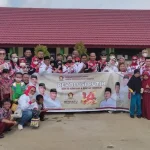 DPC Gerindra Kendari Bagikan Ratusan Paket Susu untuk Siswa SD di Kendari DPC Gerindra Kendari Bagikan Ratusan Paket Susu untuk Siswa SD di Kendari