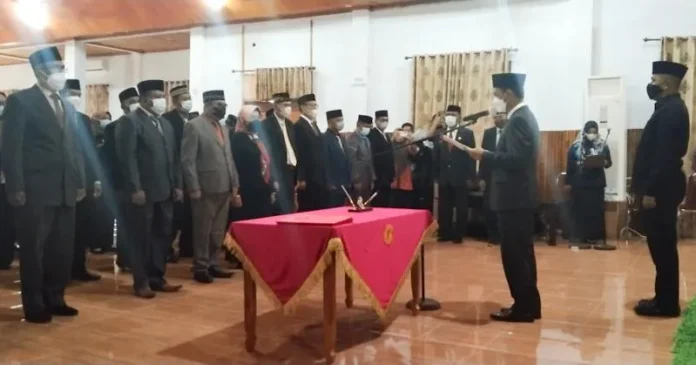 Bupati Wakatobi Lantik 163 ASN, Ini Pesannya