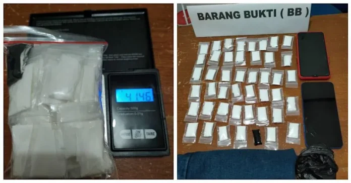 Dua Remaja Pengedar Narkoba di Baubau Ditangkap Polisi Dua Remaja Pengedar Narkoba di Baubau Ditangkap Polisi