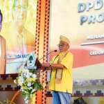 ARB Instruksikan Kader Golkar Solid Dukung Airlangga Capres 2024 ARB Instruksikan Kader Golkar Solid Dukung Airlangga Capres 2024