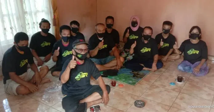 ASR Bombana Sambangi Petani Penggarap Sawah di Desa Lakomea