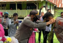 Kunjungi Polsek di Mubar, Kapolres Muna Tekankan soal Pencegahan Covid-19 Kunjungi Polsek di Mubar, Kapolres Muna Tekankan soal Pencegahan Covid-19