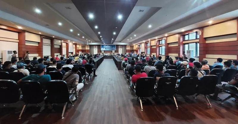 Ratusan Sopir Truk di Kendari Demo Soal Penertiban ODOL