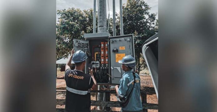 PLN Investasi Rp18,56 Miliar untuk Terangi 11 Desa di Koltim