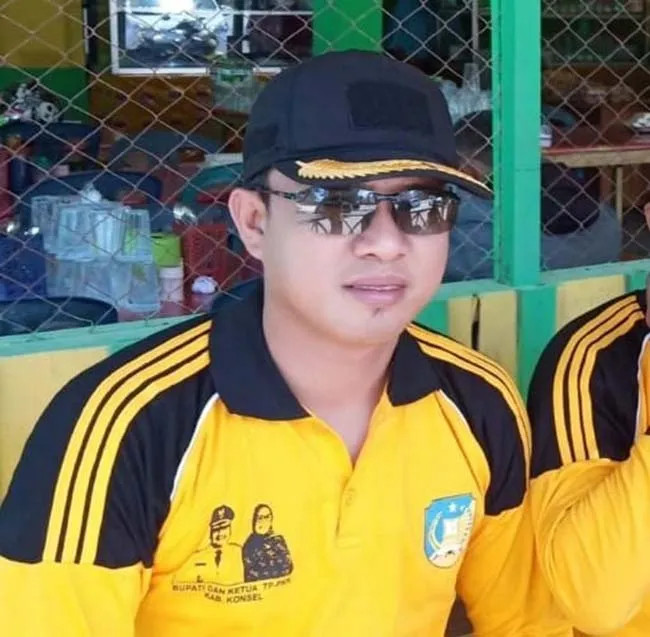 Kades Laonti, Surdin yang diduga melakukan kegiatan fiktif menggunakan DD dan ADD sejak 2019 hingga 2021.