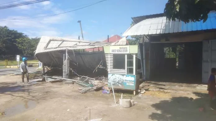 7 Unit Bangunan Dekat RSUD Kendari Terbakar Akibat Kompor Gas