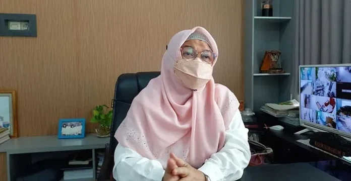 Kepala Dinkes Kota Kendari Rahminingrum