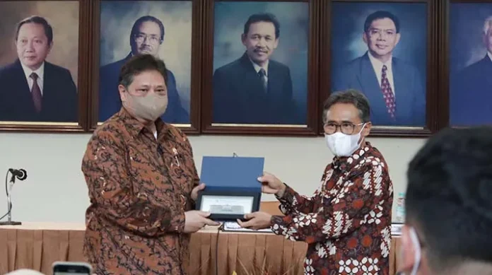 Menko Airlangga Ajak Mahasiswa Terlibat Aktif Manfaatkan Momentum Presidensi G20 Indonesia