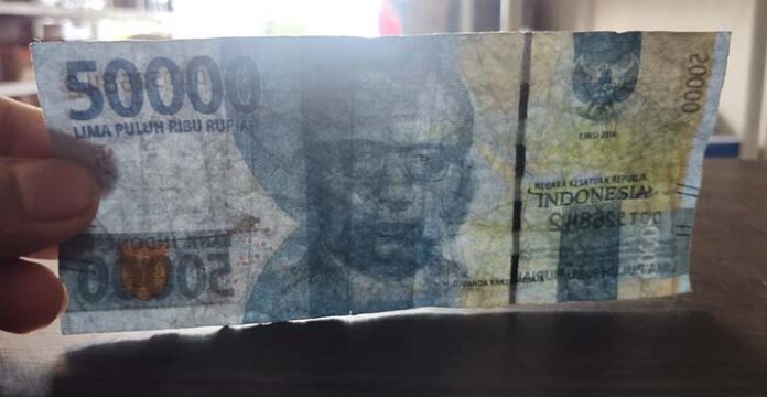 Uang Palsu Pecahan 50 Ribu Beredar di Kendari, Penjual Sembako Jadi Korban