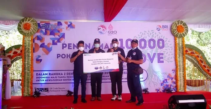 Peringati Dua Dekade Gerakan APU-PPT, BRI dan PPATK Tanam 10.000 Mangrove di Bali