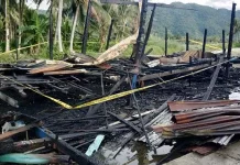 Ditinggal Pemiliknya, Satu Rumah di Kolaka Utara Ludes Terbakar Ditinggal Pemiliknya, Satu Rumah di Kolaka Utara Ludes Terbakar