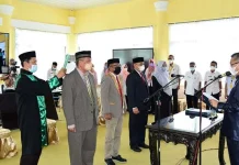 Wali Kota Kendari Lantik Empat Pejabat Pimpinan Tinggi Pratama Wali Kota Kendari Lantik Empat Pejabat Pimpinan Tinggi Pratama