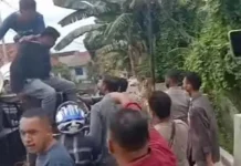 Unjuk Rasa KPJ di Wakatobi Dibubarkan Warga Unjuk Rasa KPJ di Wakatobi Dibubarkan Warga