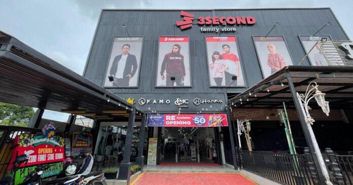 3Second Family Store Kini Hadir di Kendari, Sediakan Produk Fashion Terlengkap untuk Keluarga