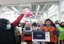 Netizen Pro Kontra soal Kebijakan Beli Minyak Goreng Wajib Beli Buah Netizen Pro Kontra soal Kebijakan Beli Minyak Goreng Wajib Beli Buah