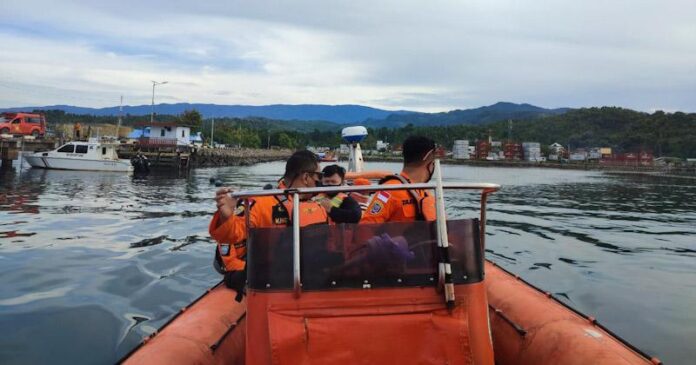 Satu Penumpang Jatuh ke Laut di Perairan Kolaka Belum Ditemukan