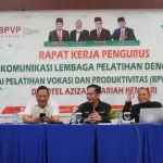 FKLPI Sultra Siapkan Tiga Misi Turunkan Angka Pengangguran FKLPI Sultra Siapkan Tiga Misi Turunkan Angka Pengangguran