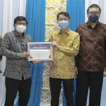 Startup Indodax Terima Penghargaan Patuh Pajak dari DJP Kementerian Keuangan Startup Indodax Terima Penghargaan Patuh Pajak dari DJP Kementerian Keuangan