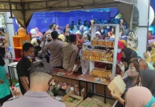 Pasar Murah Disperindag Sultra, Minyak Goreng Masih Jadi Primadona Pasar Murah Disperindag Sultra, Minyak Goreng Masih Jadi Primadona
