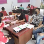 Bea Cukai Kendari Serahkan Tersangka Bidang Cukai ke Kejari Kolaka Bea Cukai Kendari Serahkan Tersangka Bidang Cukai ke Kejari Kolaka