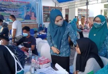 HKG ke-50, TP PKK Konawe Gelar Vaksinasi dan Berbagi Sembako HKG ke-50, TP PKK Konawe Gelar Vaksinasi dan Berbagi Sembako