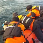 ABK Kapal Tongkang yang Jatuh ke Laut Ditemukan Meninggal ABK Kapal Tongkang yang Jatuh ke Laut Ditemukan Meninggal