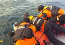 ABK Kapal Tongkang yang Jatuh ke Laut Ditemukan Meninggal ABK Kapal Tongkang yang Jatuh ke Laut Ditemukan Meninggal