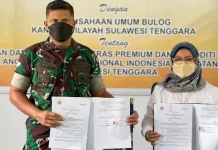 Bulog Sultra Gandeng TNI AD Salurkan Beras Konawe Bulog Sultra Gandeng TNI AD Salurkan Beras Konawe