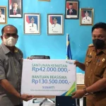 BPJS Ketenagakerjaan Konsel Berikan Santunan Rp172,5 Juta pada Ahli Waris PHTT Dinkes Bombana BPJS Ketenagakerjaan Konsel Berikan Santunan Rp172,5 Juta pada Ahli Waris PHTT Dinkes Bombana