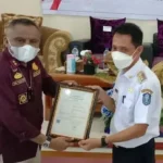 Kanwil Kemenkumham, Pemda, dan DPRD Wakatobi Teken Nota Kesepahaman Kanwil Kemenkumham, Pemda, dan DPRD Wakatobi Teken Nota Kesepahaman