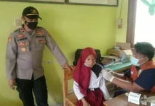 146 Siswa SD di Onembute Konawe Ikuti Vaksinasi Covid-19 146 Siswa SD di Onembute Konawe Ikuti Vaksinasi Covid-19