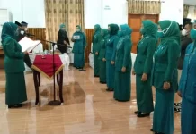 Eliati Haliana Lantik 8 Ketua Tim Penggerak PKK Kecamatan Istri Bupati Wakatobi Lantik 8 Ketua Tim Penggerak PKK Kecamatan