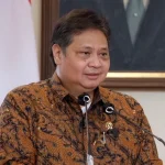 Menko Airlangga Minta Aparat Penegak Segera Tangkap Mafia Minyak Goreng Menteri Koordinator Bidang Perekonomian Airlangga Hartarto