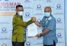 Ombudsman Serahkan Hasil Penilaian Kepatuhan Pelayanan Publik ke Pemkot Kendari Ombudsman Serahkan Hasil Penilaian Kepatuhan Pelayanan Publik ke Pemkot Kendari