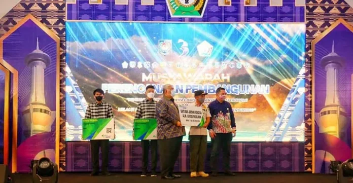 Gubernur Sultra Lindungi 5.300 Pegawai Non ASN dengan BP Jamsostek