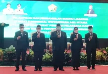 Asrun Lio Resmi Dilantik Jadi Plh Sekda Sultra