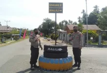 Banyak Pengendara Sering Kesasar, Polsek Pakue Pasang Penunjuk Arah Banyak Pengendara Sering Kesasar, Polsek Pakue Pasang Penunjuk Arah