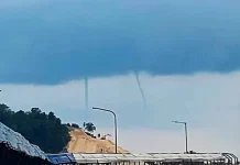 Fenomena Angin Berputar Terjadi di Perairan Pelabuhan Feri Torobulu Fenomena Angin Berputar Terjadi di Perairan Pelabuhan Feri Torobulu