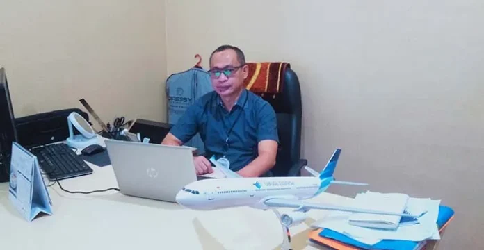 General Manager (GM) PT Garuda Indonesia Branch Office Kendari Syaiful Bahri