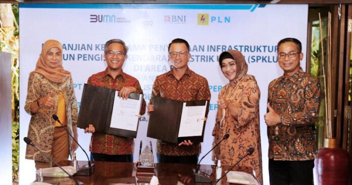 Dukung Ekosistem Kendaraan Listrik, PLN dan BNI Berkolaborasi Memperluas Jangkauan SPKLU