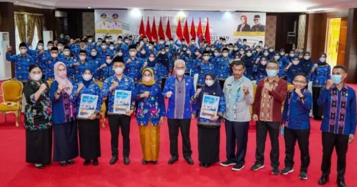 568 Orang CPNS dan PPPK Lingkup Pemprov Sultra Terima SK Gubernur