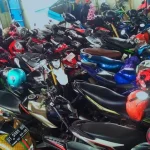 Hari Pertama Puasa, Penumpang di Pelabuhan Feri Tampo-Torobulu Didominasi Mahasiswa Hari Pertama Puasa, Penumpang di Pelabuhan Feri Tampo-Torobulu Didominasi Mahasiswa