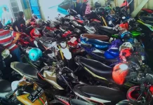 Hari Pertama Puasa, Penumpang di Pelabuhan Feri Tampo-Torobulu Didominasi Mahasiswa Hari Pertama Puasa, Penumpang di Pelabuhan Feri Tampo-Torobulu Didominasi Mahasiswa