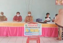 80 KPM di Desa Mokaleleo Konawe Terima BLT-DD Tahap Pertama 80 KPM di Desa Mukaleleo Konawe Terima BLT-DD Tahap Pertama