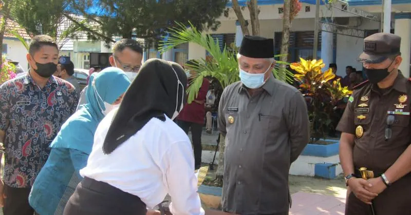 Pemkab Konawe Serahkan 832 SK PPPK