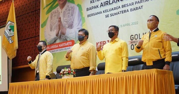 Airlangga Minta Soliditas Kader Golkar Sumbar untuk Menangkan Partai di Pemilu 2024