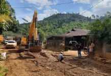 Banyak Dikeluhkan Masyarakat, KSO-MTT Perbaiki Akses Jalan di Mandiodo Banyak Dikeluhkan Masyarakat, KSO-MTT Perbaiki Akses Jalan di Mandiodo