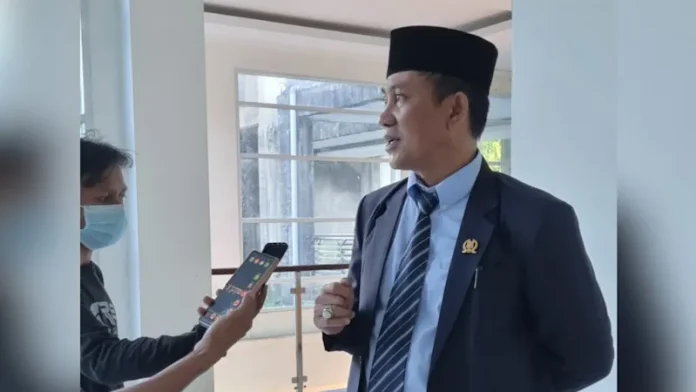 Ketua Dewan Perwakilan Rakyat Daerah (DPRD) Kabupaten Konawe Kepulauan (Konkep), Sulawesi Tenggara (Sultra), Ishak